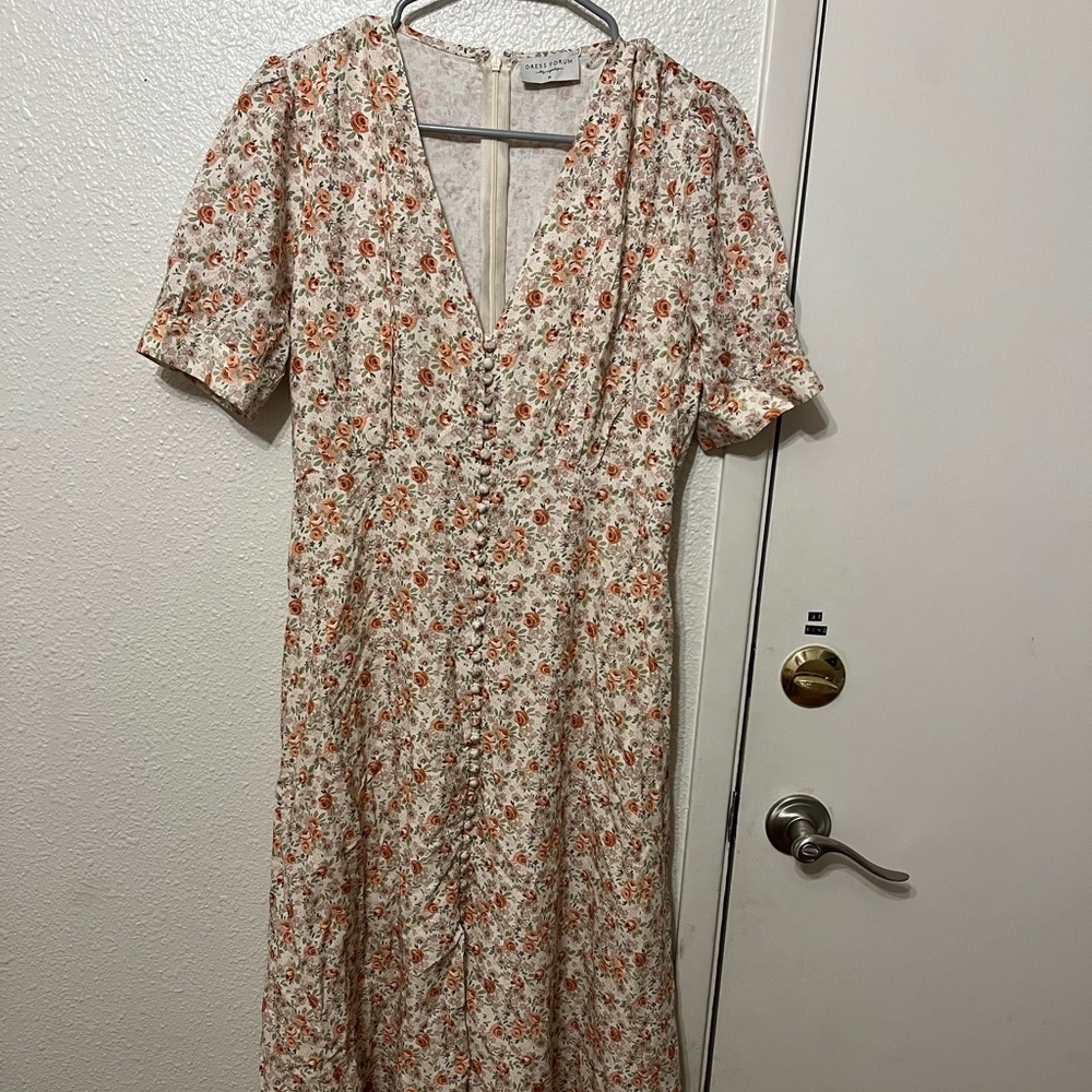Dress Forum, Womens Medium Floral Button Dress, never worn